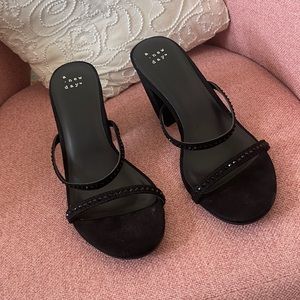 Block heel 4 inch low heel